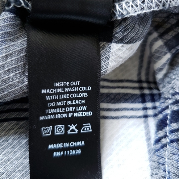 Max Jeans Large Black and White Lightweight Shirt Plaid Ruffled Sleeves - Picture 7 of 8